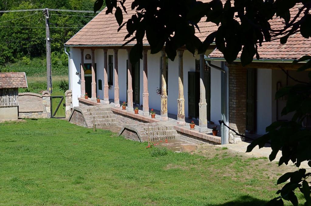 Zengoalja Vendeghaz Otel Erzsébet Dış mekan fotoğraf