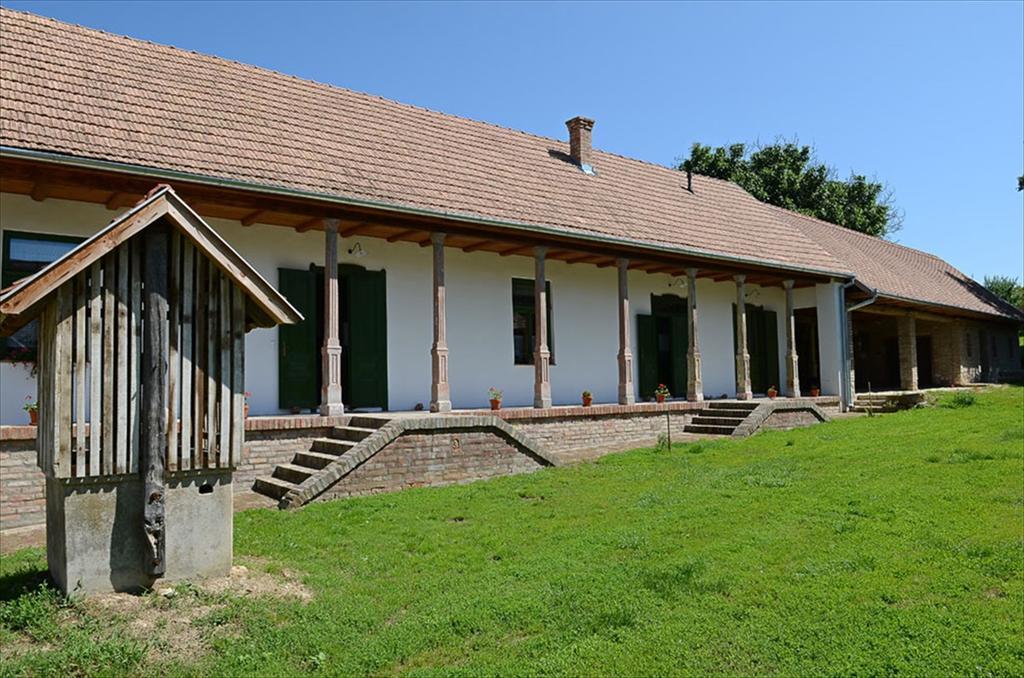 Zengoalja Vendeghaz Otel Erzsébet Dış mekan fotoğraf
